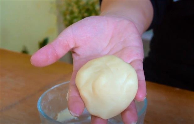李小老烧饼怎么和面_老烧饼的面怎么和_李小老烧饼的做法
