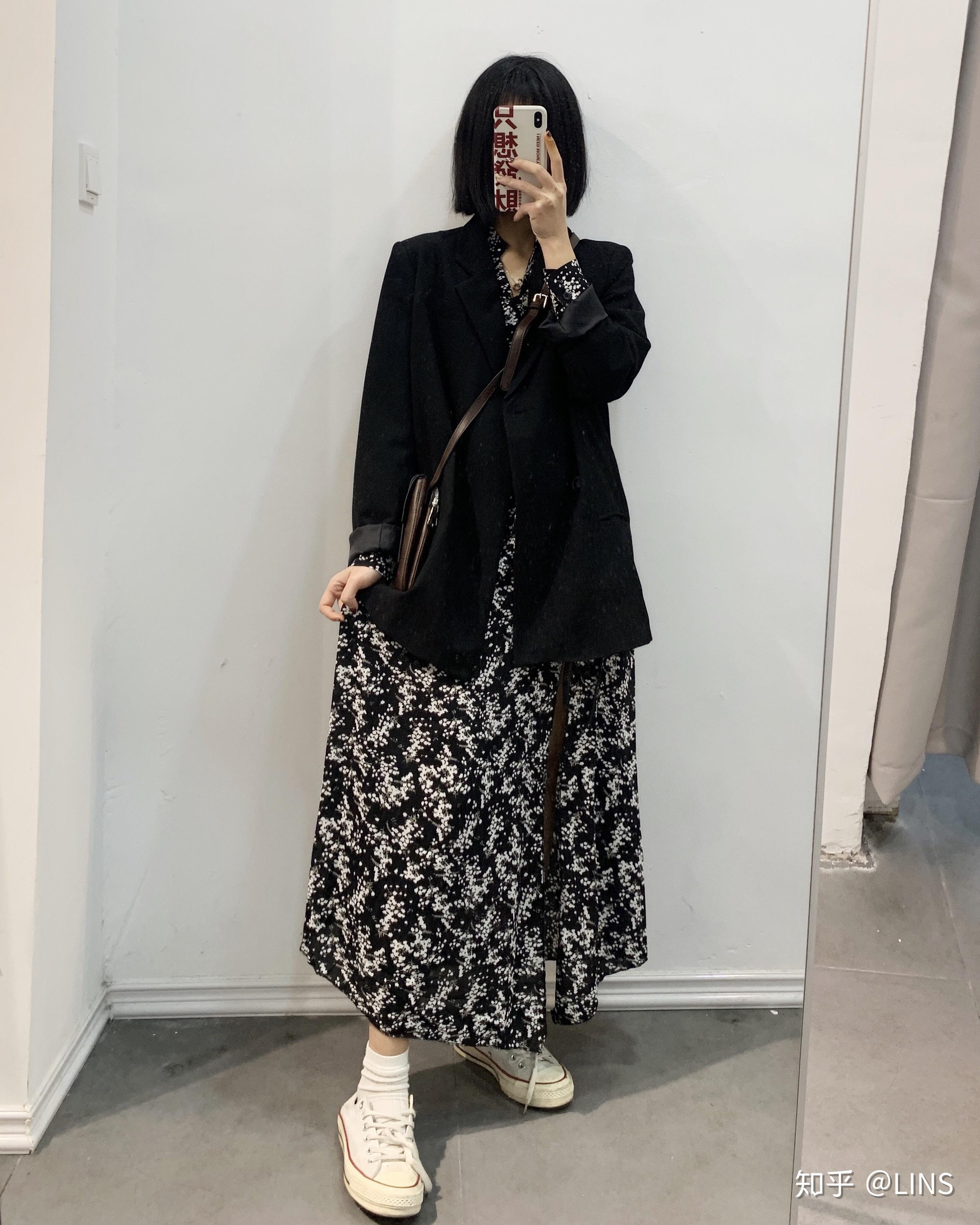 配碎花长裙的鞋子_碎花裙搭配鞋子_碎花裙配板鞋