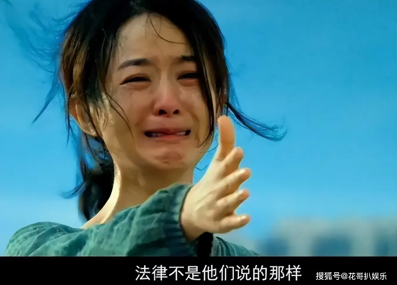 男主下跪自打耳光视频_扇耳光然后喊跪下铃声_跪地互扇耳光视频