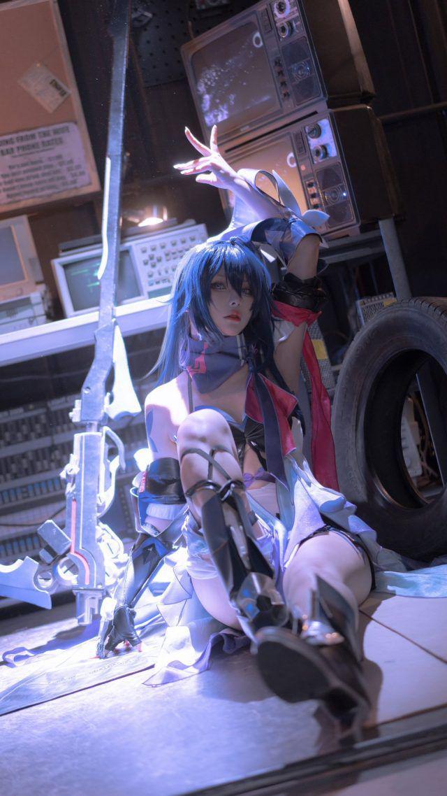 美女杀鸡小游戏_一个杀鸡的小游戏_美女杀鸡游戏小视频