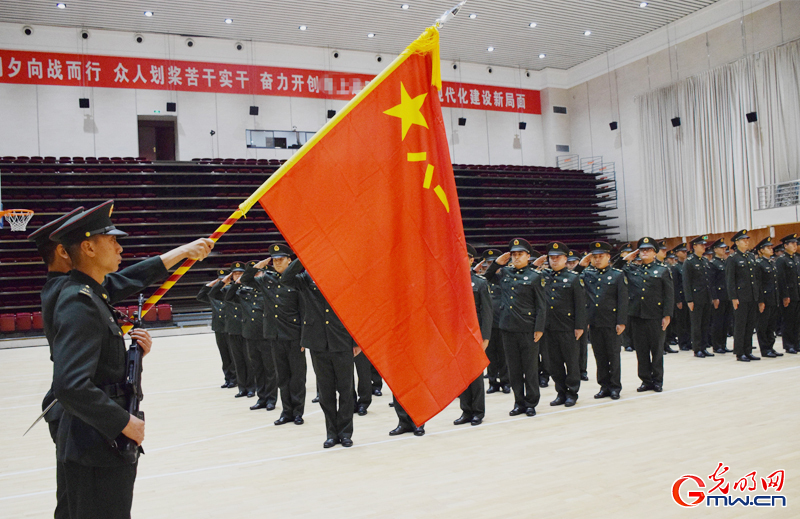 两人军旗玩法视频教学_军旗玩法的视频_军旗两人怎么玩