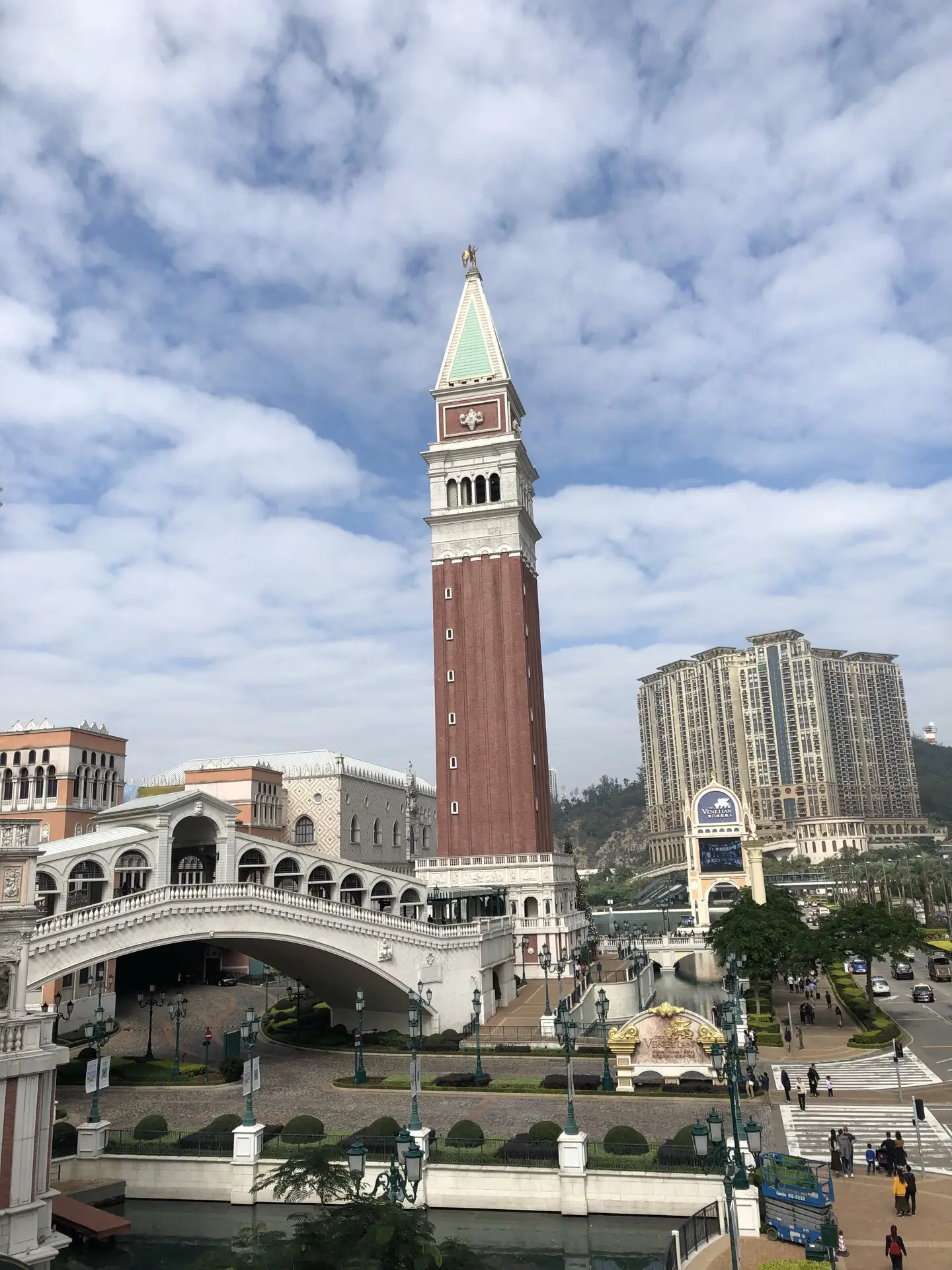 美丽的街心花园活动反思_美丽的街心花园教案_美丽的街心花园+教案