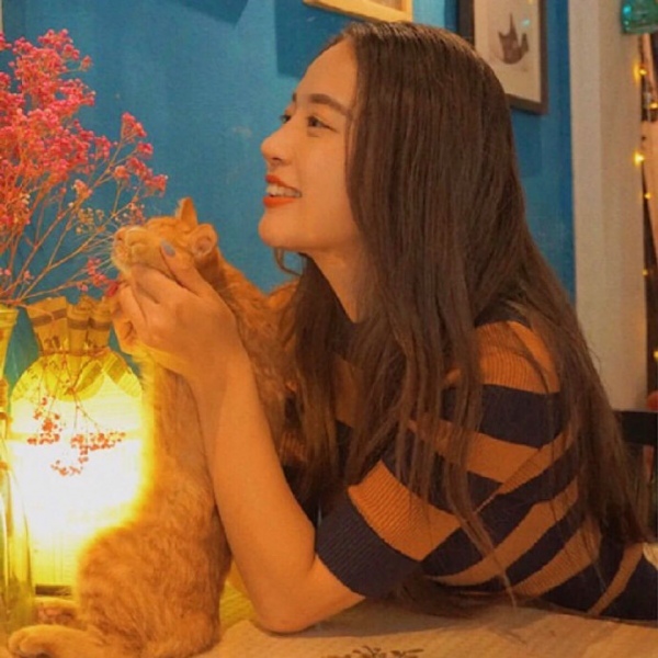 清纯型的女生是怎样的_清纯的女孩子是什么样的_什么样的女生是清纯型