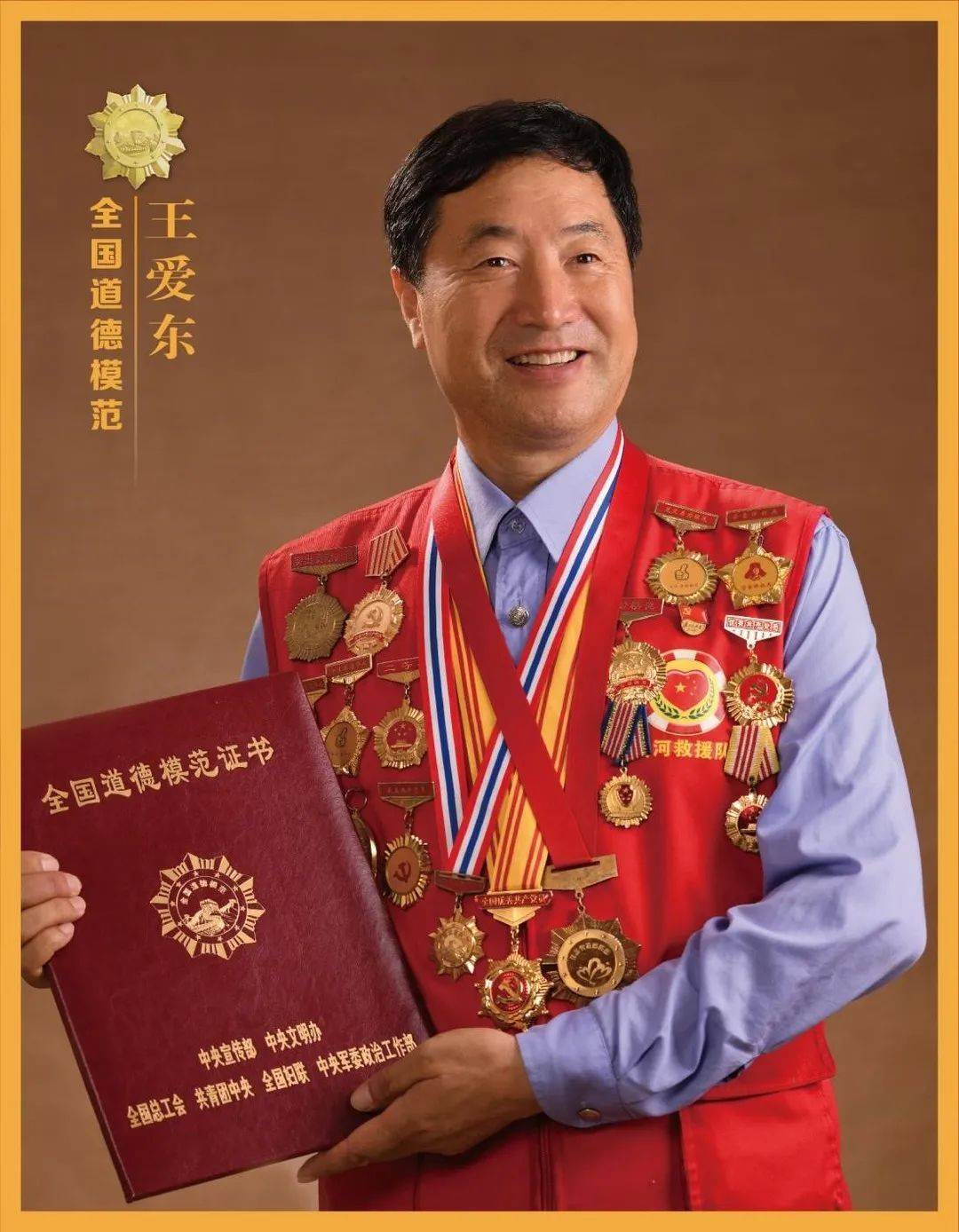 美女心脏骤停抢救视频_抢救美女犯心脏病视频_抢救心脏骤停帅哥
