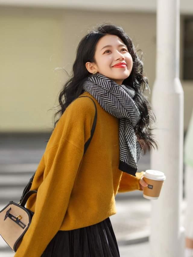 衬衣搭配牛仔裙子_牛仔衬衣搭配裙子图片女_牛仔衬衣搭配裙子男