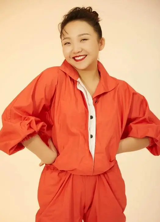 牛仔衬衣搭配裙子男_牛仔衬衣搭配裙子图片女_衬衣搭配牛仔裙子