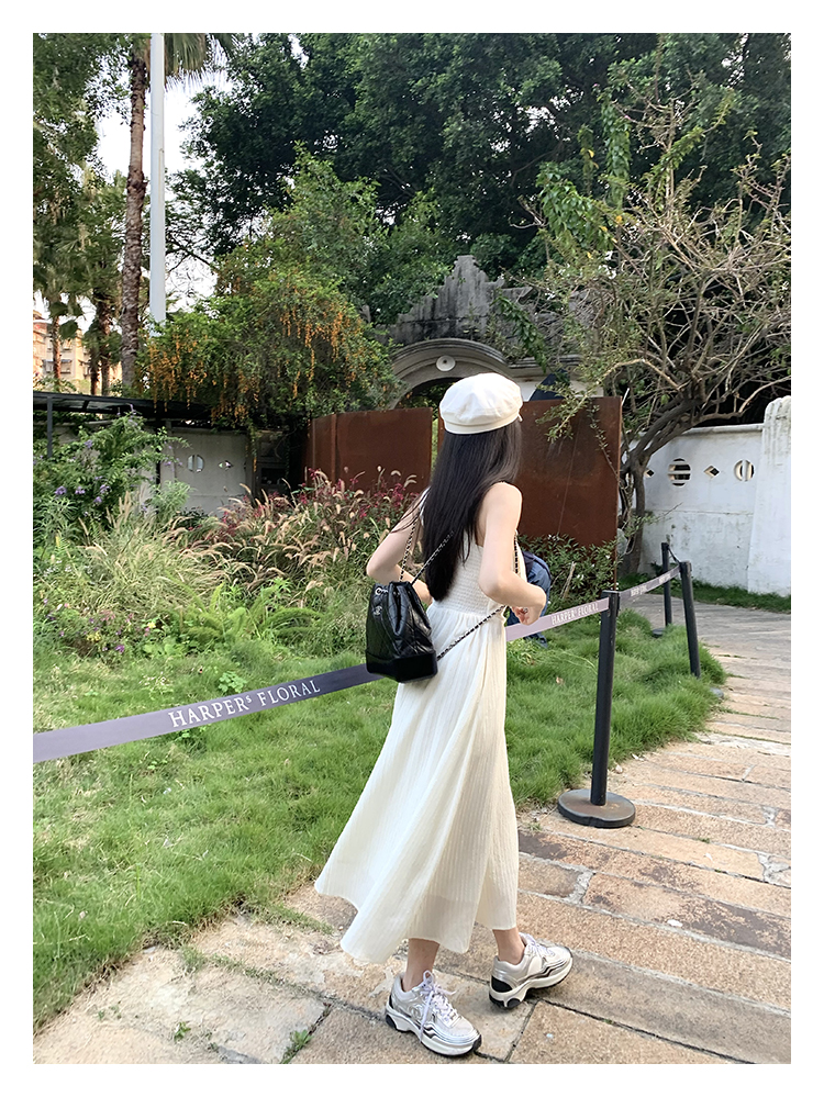 白色棉布连衣裙_白色连衣裙纯棉_白色纯棉连衣裙配什么鞋子
