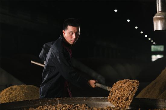 五粮液52度豪门盛宴_五粮液豪门盛宴品宴_五粮液豪门盛宴珍品38度价格
