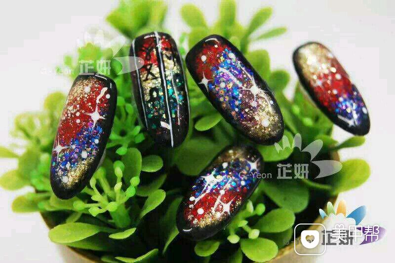 美甲纯色的图片_光疗美甲图片纯色_美甲纯色是指什么颜色