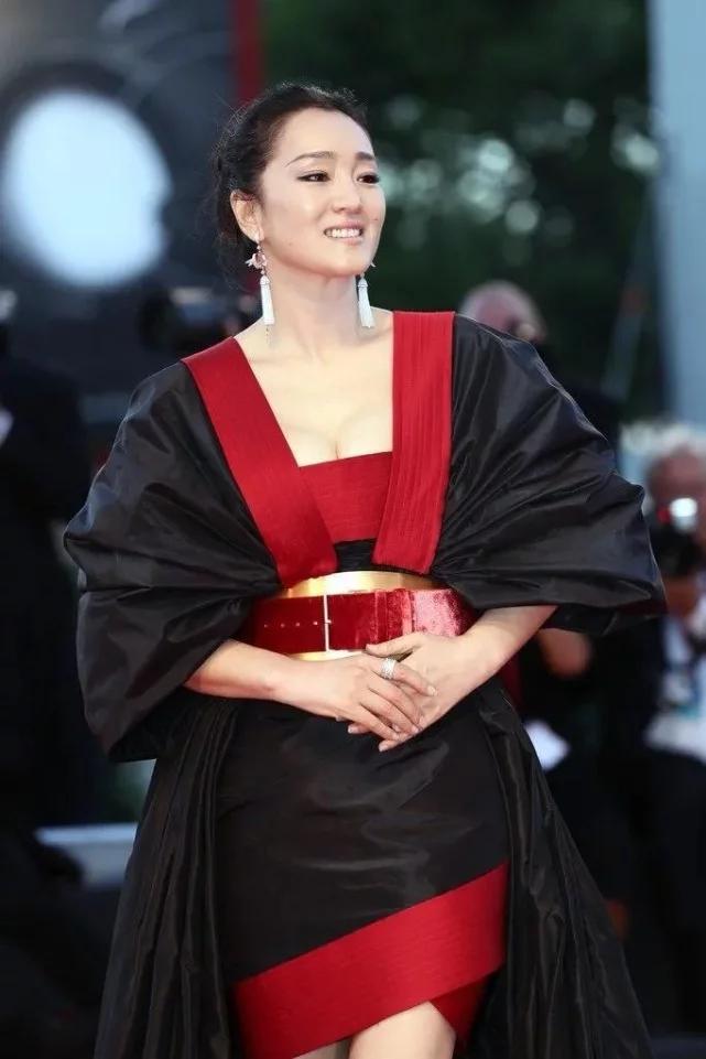 扁身材和圆身材哪个女人命运好_扁身材和圆身材命运_身材是扁的好还是圆的好看