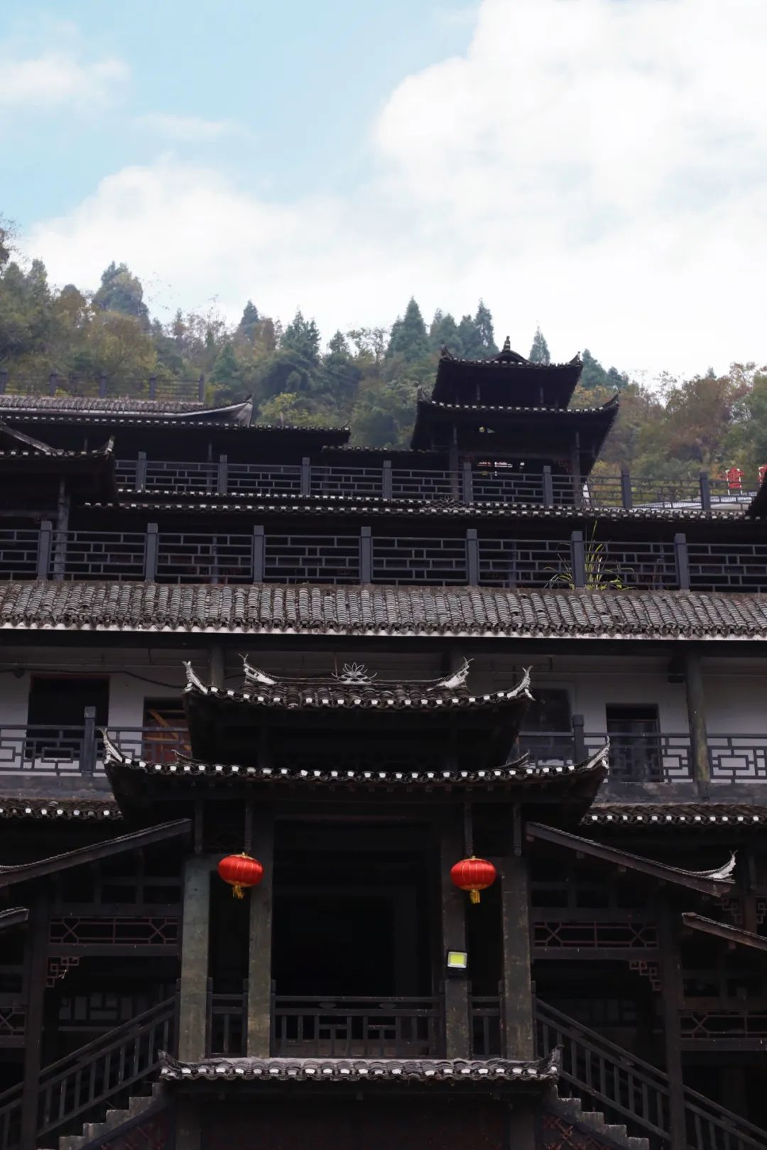 宜昌麻将血流换三张_宜昌血流麻将骰子怎么看_宜昌麻将血流成河换三张技巧