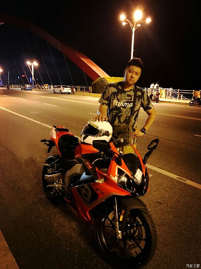阿普利亚gpr125高清图_阿普利亚gpr1000_阿普利亚gpr125图片