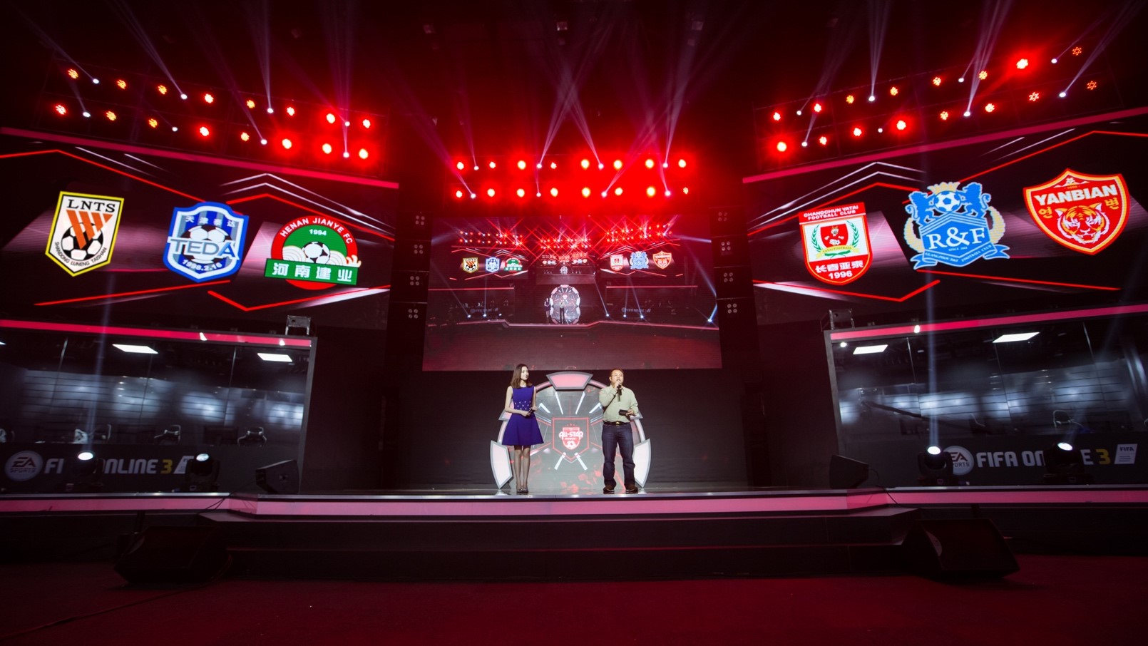 日耳曼战车图片_fifaol3日耳曼战车组合_日耳曼战车德国队
