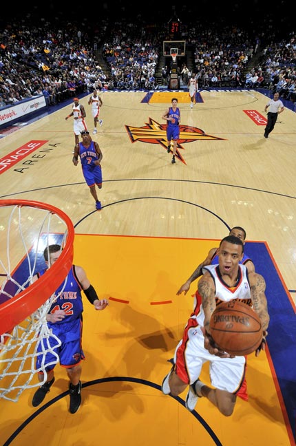 上篮两步急停算走步吗_nba2k15怎么上篮_上篮的正确姿势