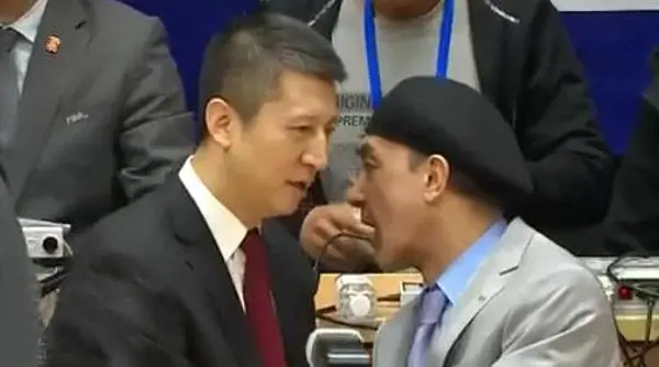 周琦郭士强共进餐_周琦郭士强共进餐_周琦与郭士强合影