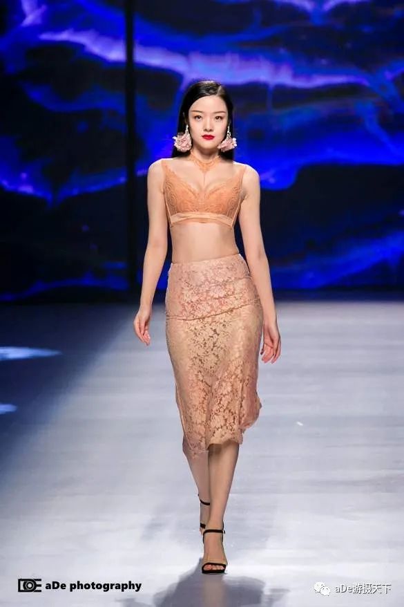 时装秀视频素材_时装秀视频女装_最新时装秀视频