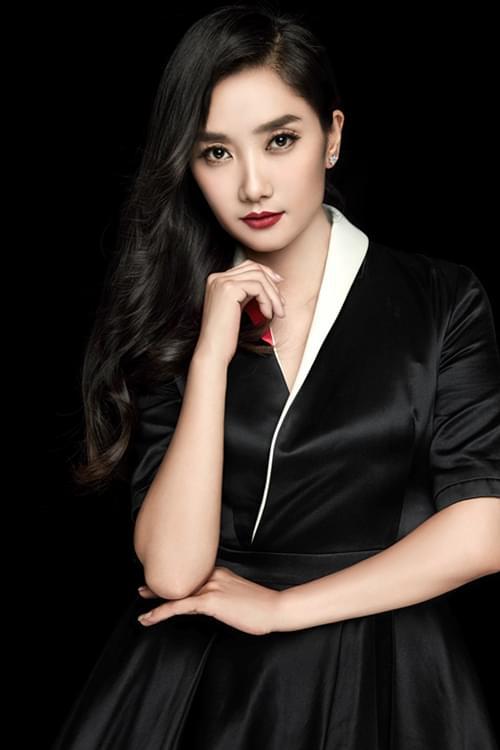 凤凰花腿纹身手稿图女生_凤凰传奇玲花美腿玉足图片小说_凤凰花腿手稿图